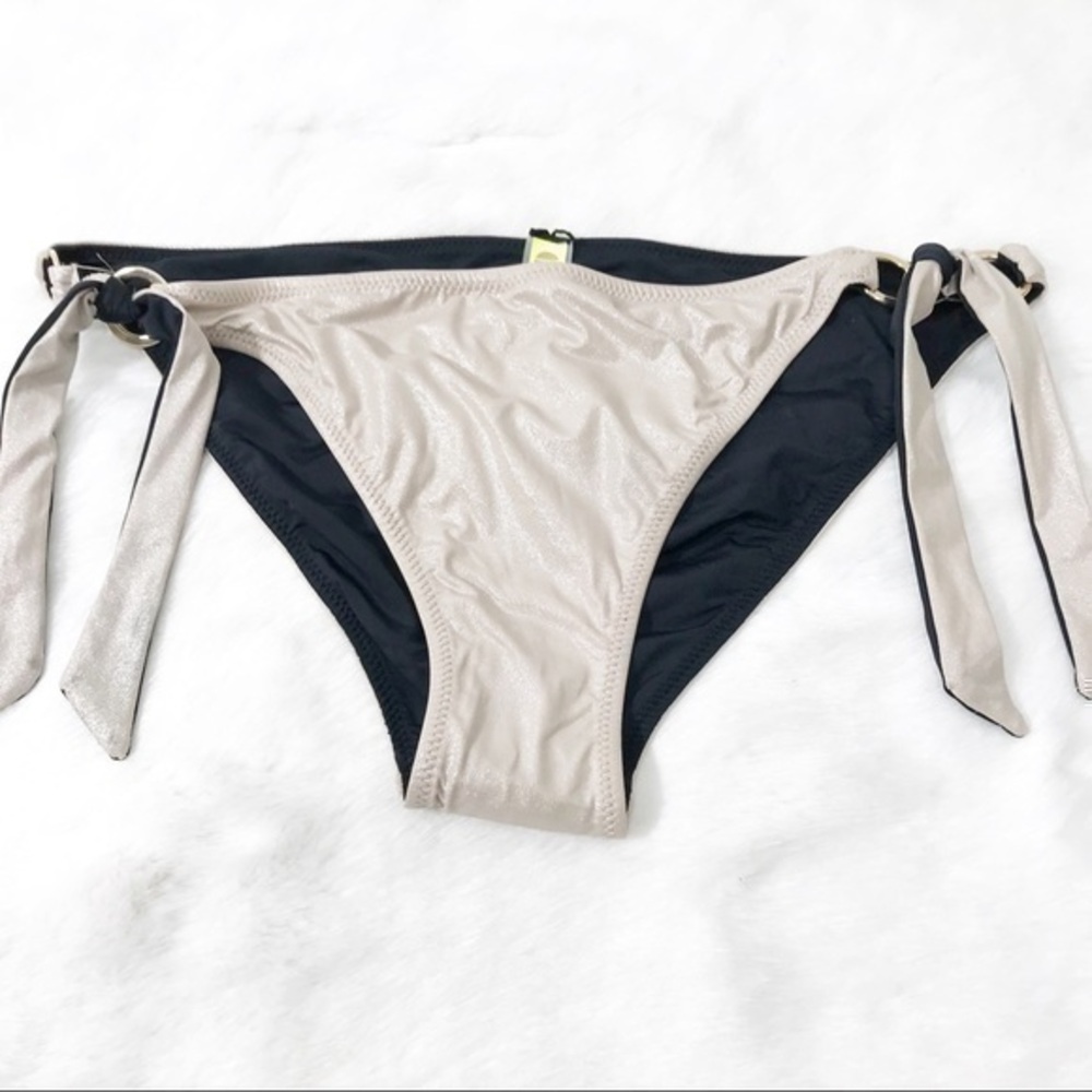 R collection by raisins bikini bottom size L